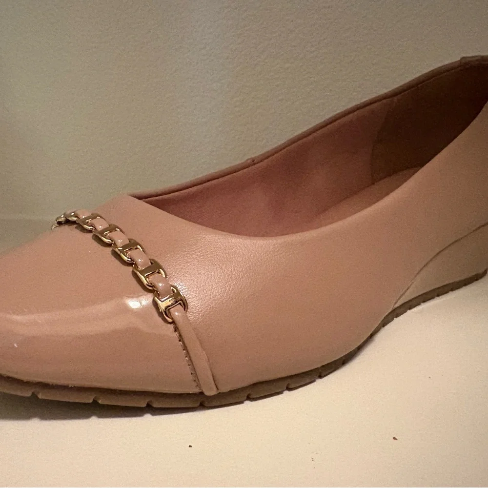 Anne Klein Tan Wedges